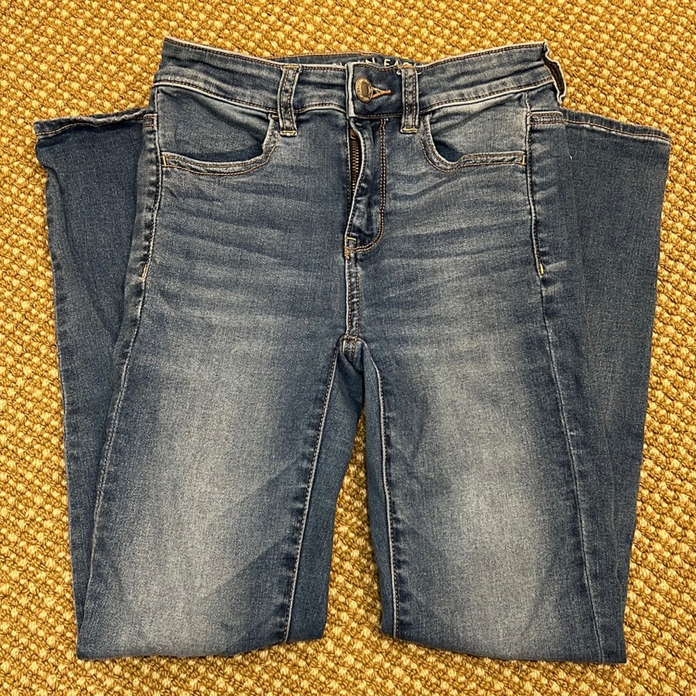 AMERICAN EAGLE Size 2 Hi-Rise Jeggings